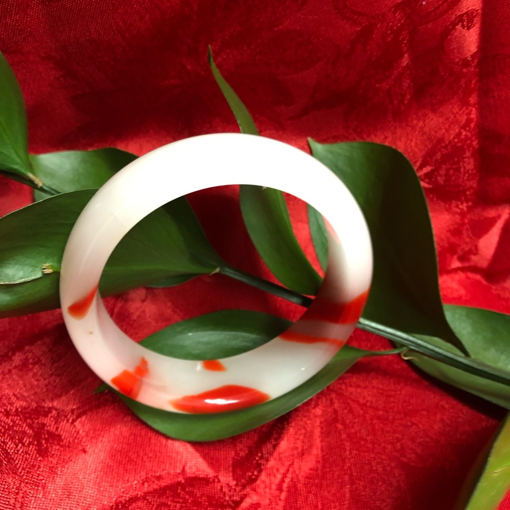 Phoenix blood jade